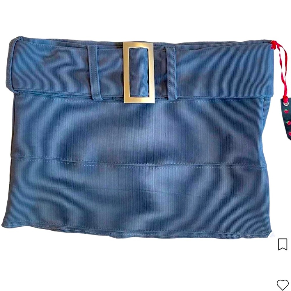 Selling early 2000s mini skirt supper small and adorable